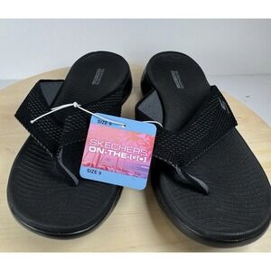 Skechers On-The-Go 600 Flip Flop Sandals Black Size 9 NWT Goga Mat Comfort